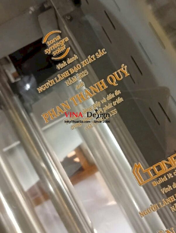 In nhãn UV DTF dán cup kỷ niệm chương vinh danh tri ân nhân viên - INKTS2540