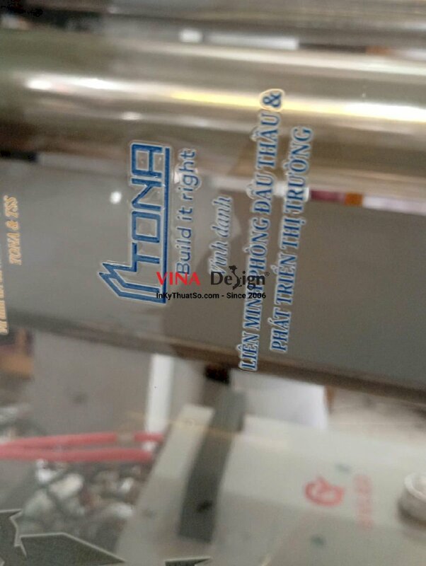 In nhãn UV DTF dán cup kỷ niệm chương vinh danh tri ân nhân viên - INKTS2540