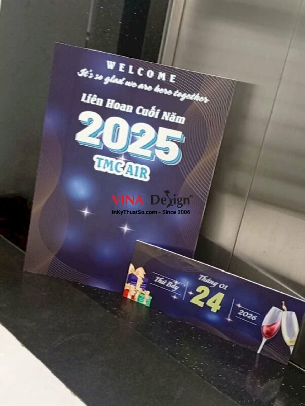 In poster Format bảng chào mừng khách đến với Tiệc Liên Hoan Cuối Năm - INKTS2541