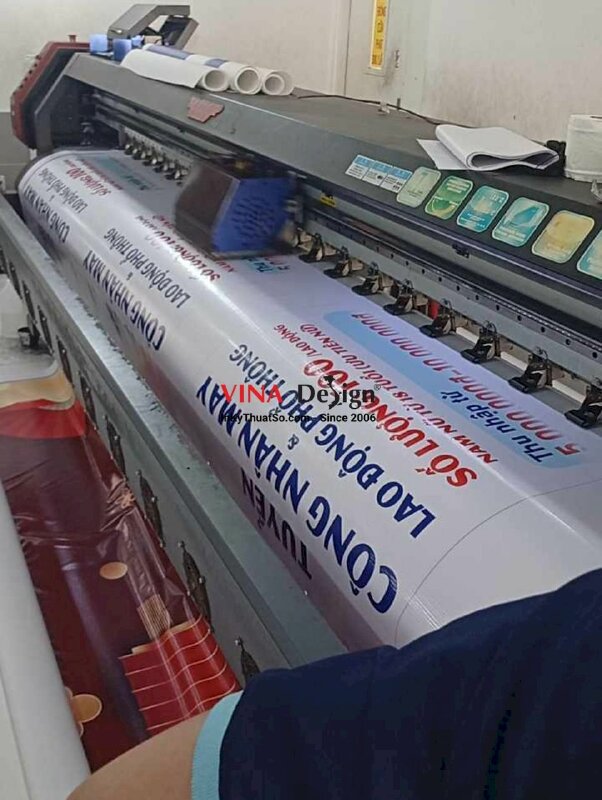 In băng rôn tuyển dụng công nhân may, in bạt hiflex mực dầu khổ lớn treo ngoài trời - INKTS2735