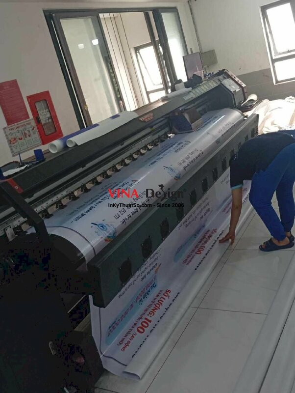 In băng rôn tuyển dụng công nhân may, in bạt hiflex mực dầu khổ lớn treo ngoài trời - INKTS2735