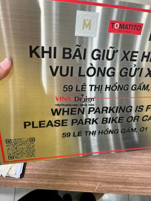 In biển chỉ dẫn giữ xe inox xước sang trọng - INKTS425