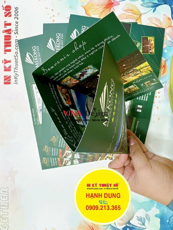 In brochure giới thiệu trạm dừng chân, in brochure song ngữ Việt Anh, có hỗ trợ test màu trước in - INKTS1241