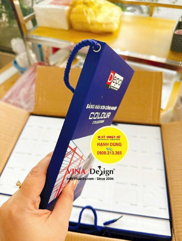 In catalogue bảng màu sơn công nghiệp, cấn gấp, gắn dây treo - INKTS2707