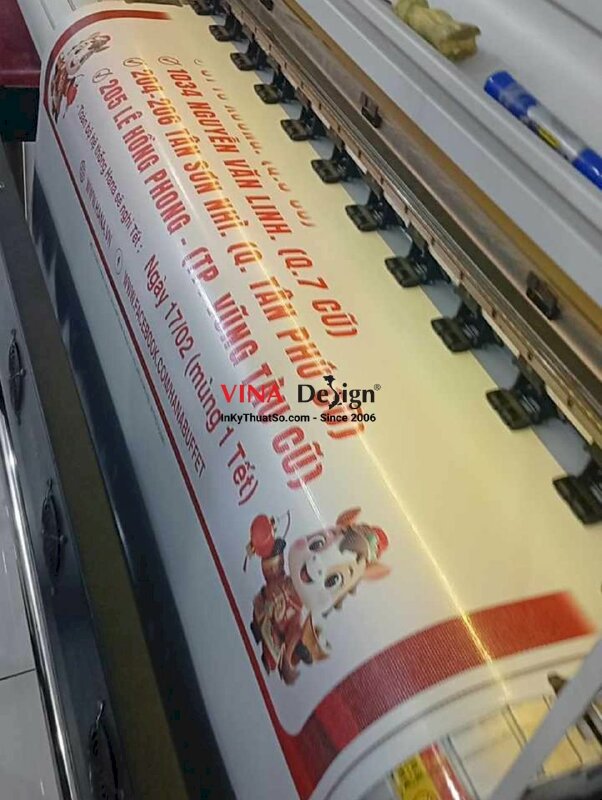In Decal lưới dán kính cửa hàng đồ nướng và lẩu thông báo lịch hoạt động dịp Tết Nguyên Đán - INKTS2733