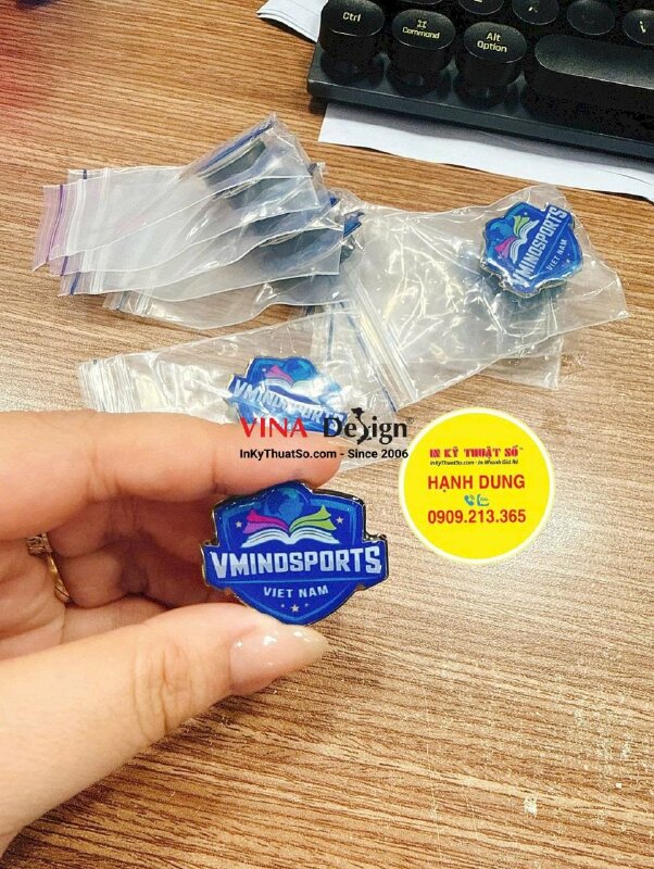 In logo huy hiệu cài áo cho hội nhóm câu lạc bộ Thể Thao Trí Tuệ Mind Sports, nhựa đổ keo nam châm hít - INKTS2709