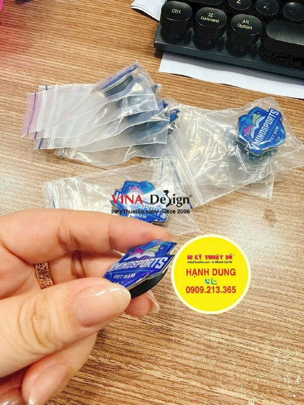 In logo huy hiệu cài áo cho hội nhóm câu lạc bộ Thể Thao Trí Tuệ Mind Sports, nhựa đổ keo nam châm hít - INKTS2709