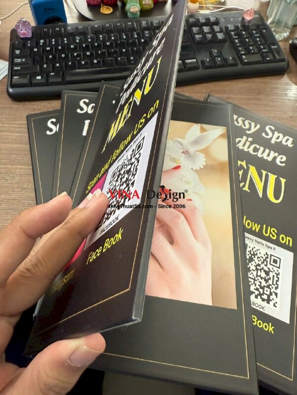 In menu Spa Pedicure dạng quyển gập 3 từ Formex, hàng gửi đi Ohio Mỹ - INKTS2214