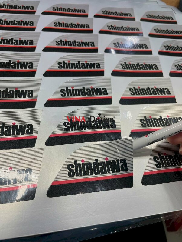 In tem nhãn xi bạc dán thiết bị máy móc, in laser, cán bóng, bế tem theo viền, giao tờ A3 - INKTS2367