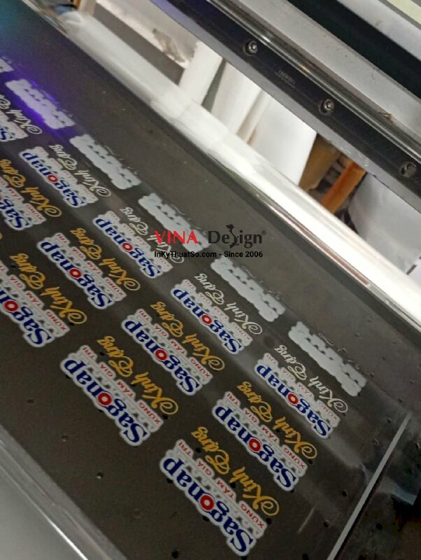 In tem nổi logo thương hiệu công ty thẩm định giá, tem UV DTF dán lên quà kính tặng khách hàng - INKTS3143
