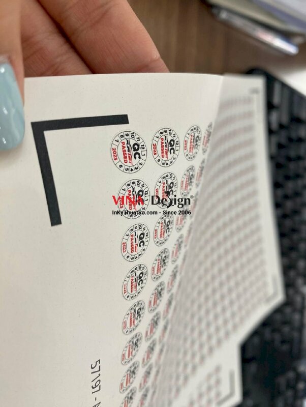 In tem QC Pass, in tem chữ QC Passed logo công ty, ngày tháng năm bằng decal vỡ - INKTS875