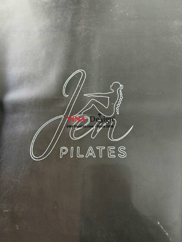 In UV lên da khách hàng cung cấp, in logo thương hiệu Pilates - INKTS2212