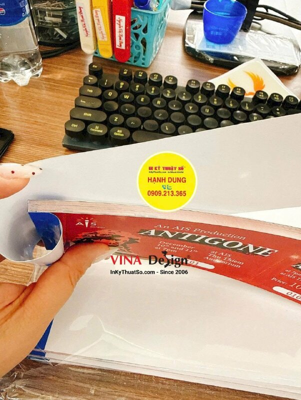 In vé dạng cuốn, quyển vé nhạc kịch trung học trường quốc tế, đánh số nhảy  - INKTS2642