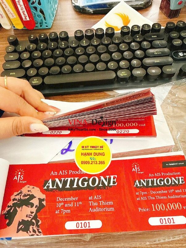 In vé dạng cuốn, quyển vé nhạc kịch trung học trường quốc tế, đánh số nhảy  - INKTS2642