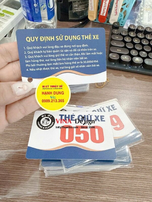 Làm thẻ nhựa giữ xe quán Coffee & Playkids, đánh sổ nhảy theo yêu cầu - INKTS2711