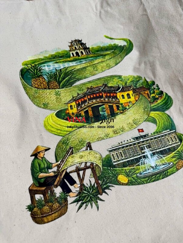 In ảnh lên túi tote, in Pet nhiệt ép túi canvas đeo vai, khách hàng mang túi đến xưởng in ép trực tiếp - INKTS2747