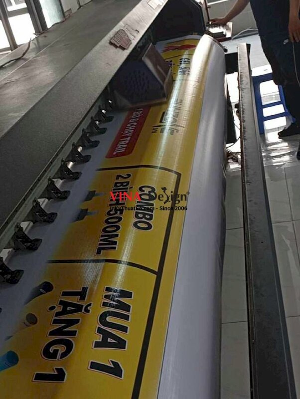 In băng rôn khuyến mãi treo ngang trước cửa hàng, store, in bạt hiflex mực dầu - INKTS3702