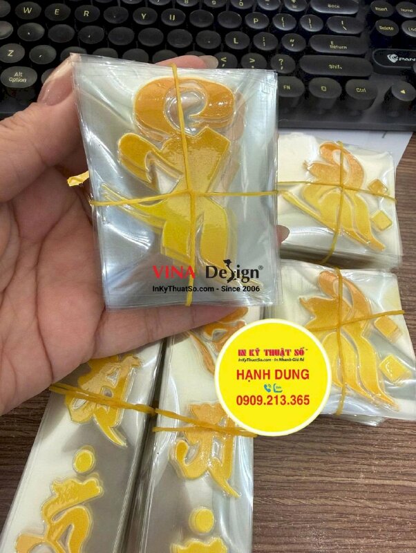 In chữ Phạn dạng thư pháp, nhãn UV DTF bóc dán trực tiếp lên nhiều bề mặt (trừ vải) - INKTS3696