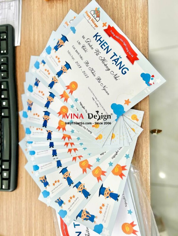 In giấy khen 1 mặt chất liệu C300gsm, giấy khen mầm non Bé Khỏe Bé Ngoan - INKTS373