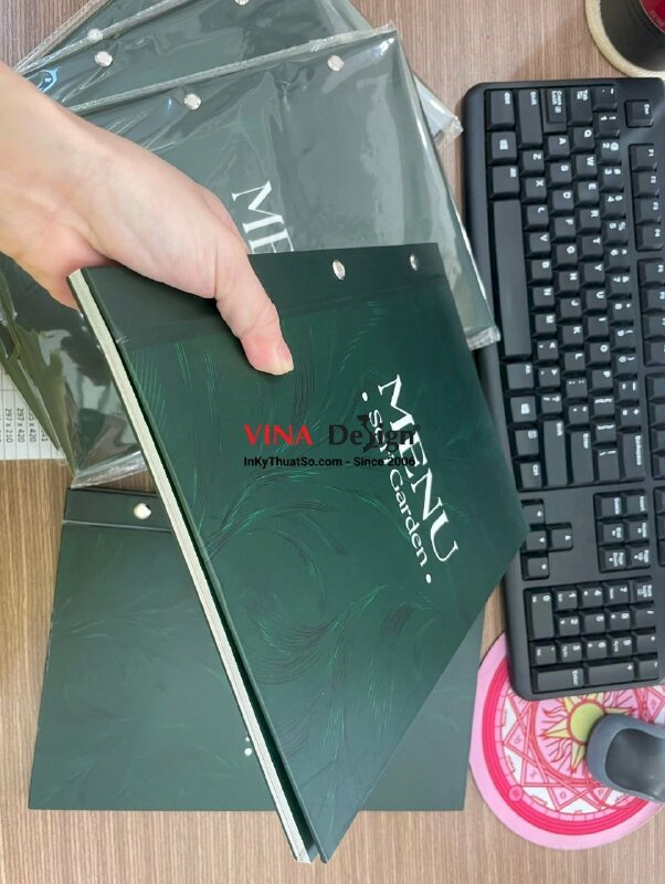 In menu bìa bồi cứng nhà hàng sân vườn, cafe, vườn bia - INKTS829