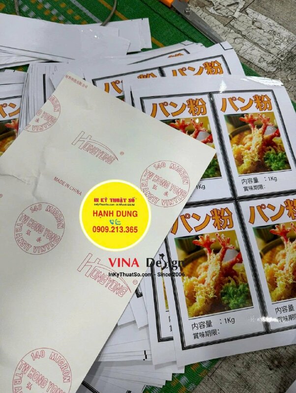 In tem nhãn dán bịch bột chiên xù 1kg, in decal sữa mực dầu, cán bóng, bế theo viền - INKTS3691