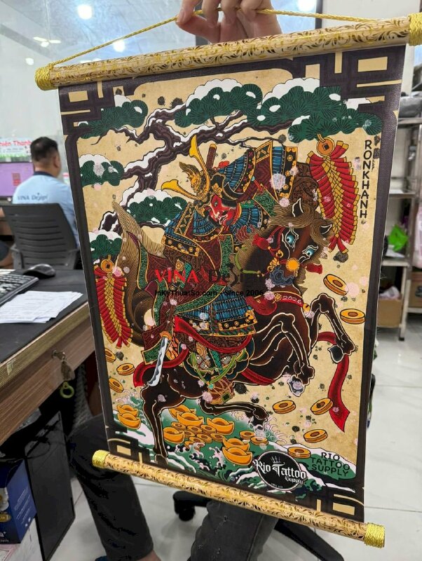 In tranh Canvas nẹp gỗ treo tường hình xăm Samurai Nhật cổ Tattoo làm quà tặng khách cho shop vật tư - INKTS3686