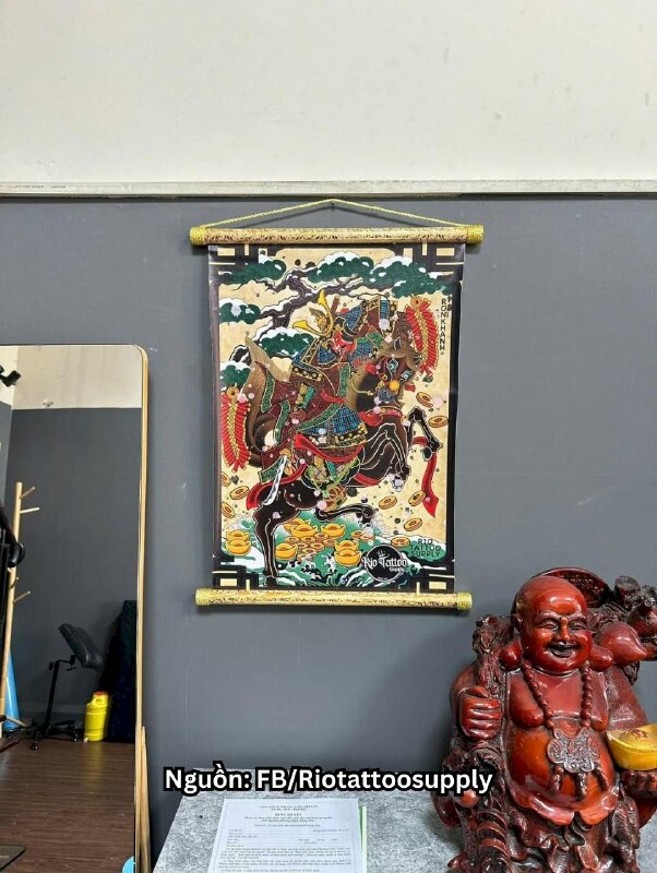 In tranh Canvas nẹp gỗ treo tường hình xăm Samurai Nhật cổ Tattoo làm quà tặng khách cho shop vật tư - INKTS3686