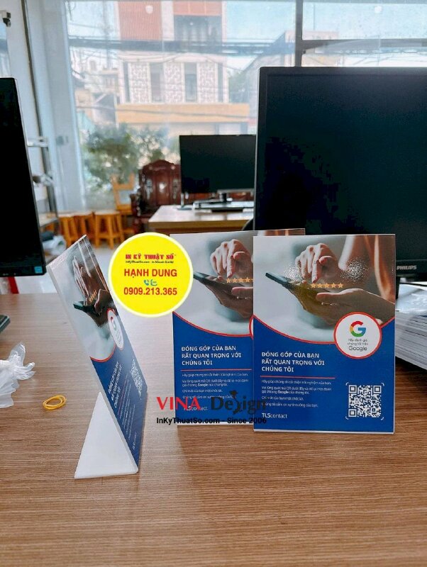 Làm standee Mica để bàn có mã QRcode đánh giá Google Map,  in Decal sữa khổ A5 dán lên Mica chữ L - INKTS3694