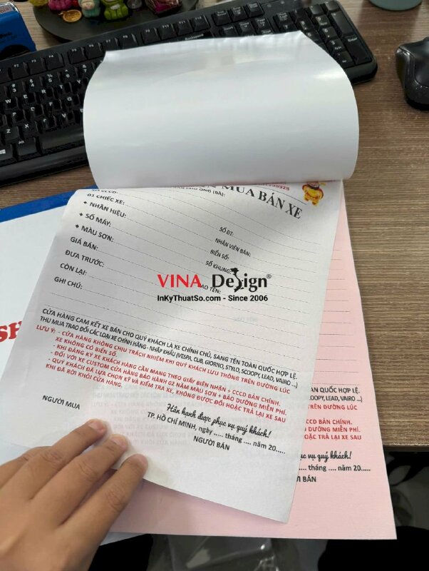 In biên nhận mua bán xe dạng quyển, cấn răng cưa, đánh số nhảy, biểu mẫu 2 liên trắng hồng giấy Carbonless - INKTS3757