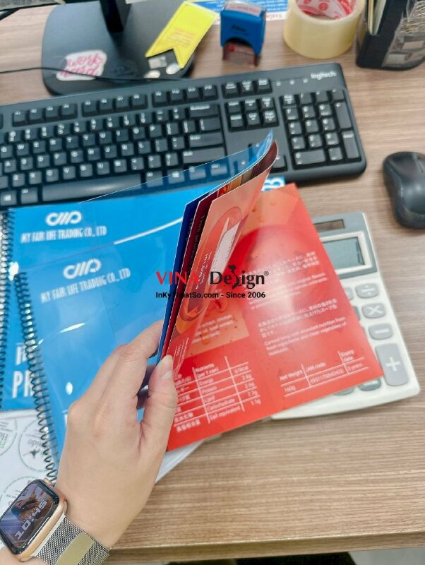 In catalogue bìa cứng, in catalogue a4 khổ ngang gáy lò xo - INKTS651