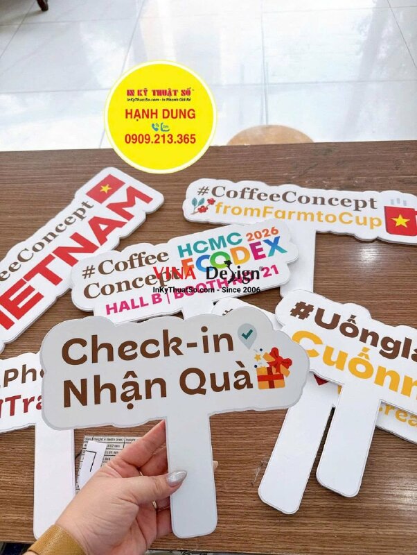 In hashtag cầm tay Checkin sự kiện Café Show Vietnam - INKTS3753