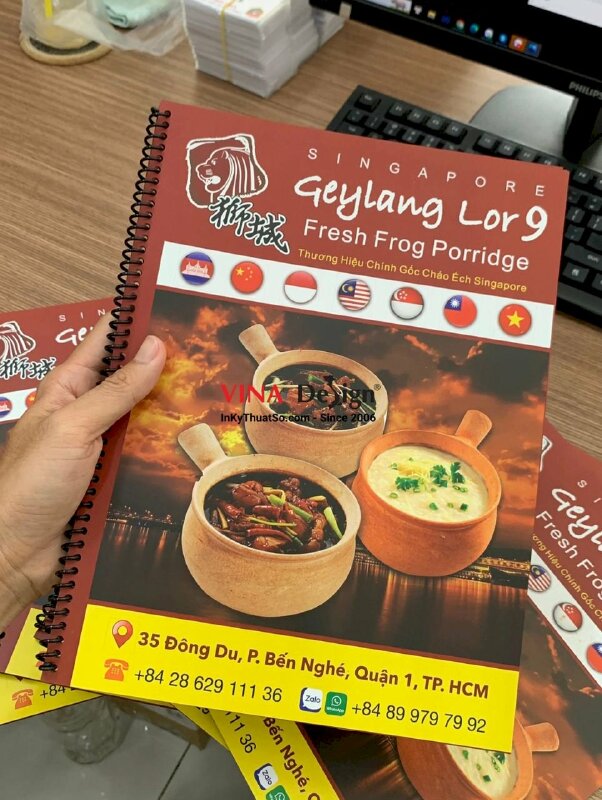 In menu nhà hàng, nhựa mỏng đóng gáy lò xo, in laser, cán mờ - INKTS311