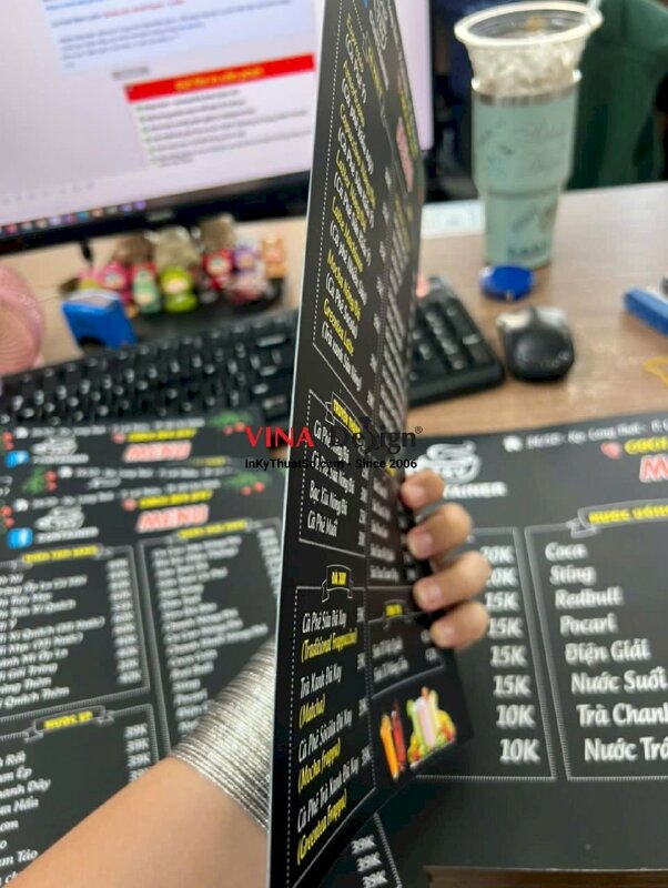 In menu nhựa mỏng cầm tay quán Container Coffee, in ép mờ cắt hình chữ nhật - INKTS3720