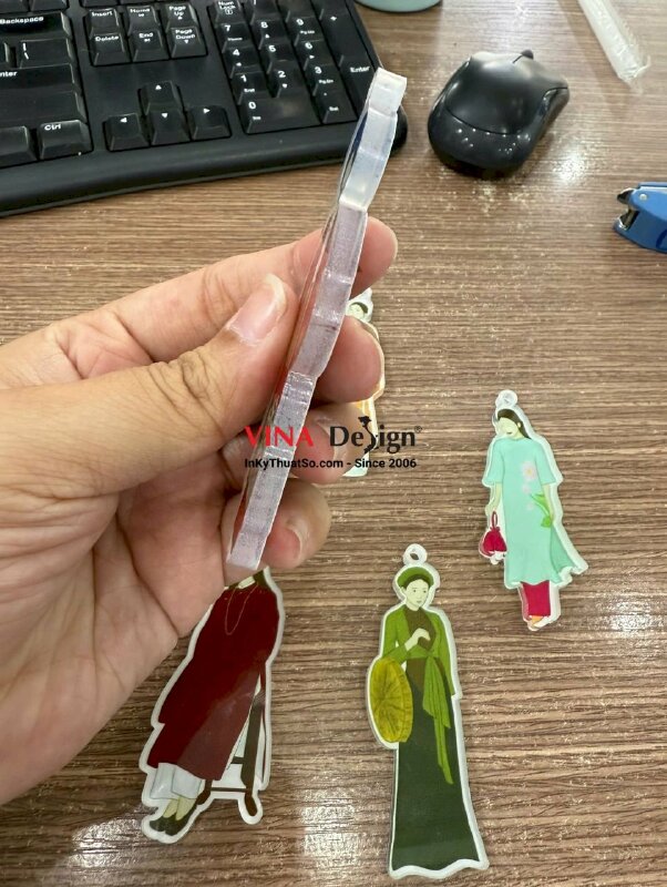 In móc khóa Mica đồ án tốt nghiệp đại học mỹ thuật, móc khóa trang phục truyền thống Việt Nam - INKTS3775