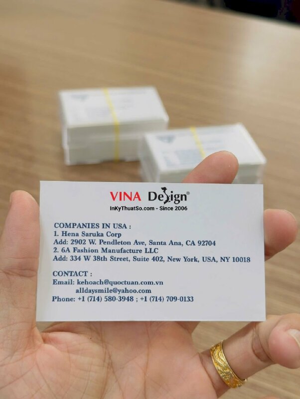 In name card nhanh 1 ngày có hàng, card tiếng anh Garment & Embroidery công ty May mặc & Thêu - INKTS3765