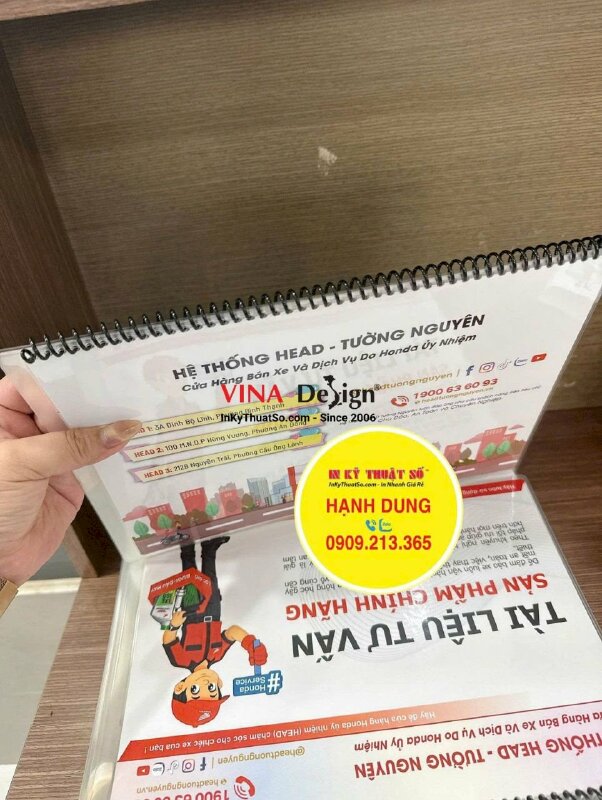 In quyển Catologue tài liệu tư vấn cho Hệ thống cửa hàng chính hãng xe máy và dịch vụ - INKTS3738