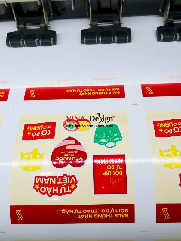 In set sticker chủ đề Tự hào Việt Nam, in số lượng lớn từ Decal sữa - INKTS3773