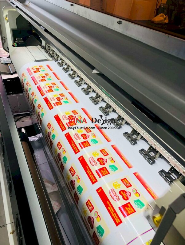 In set sticker chủ đề Tự hào Việt Nam, in số lượng lớn từ Decal sữa - INKTS3773