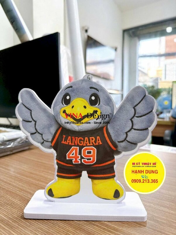 In standee để bàn mô hình linh vật trường College tại Canada thông tin về học bổng Scholarship -  INKTS3743