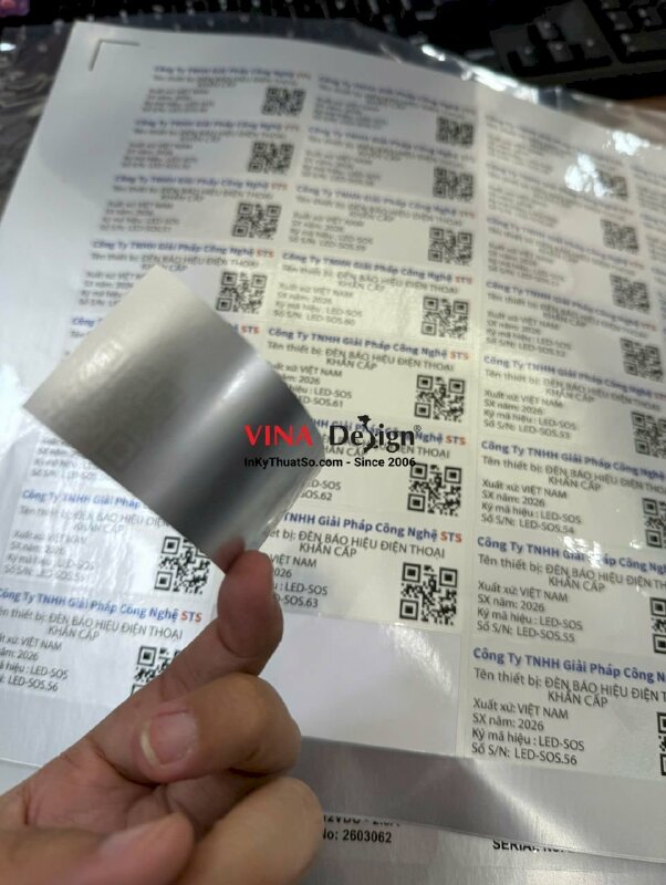 In tem bạc dán thiết bị Đèn báo hiệu điện thoại khẩn cấp, dàn file in lên khổ A3, có bế - INKTS3718