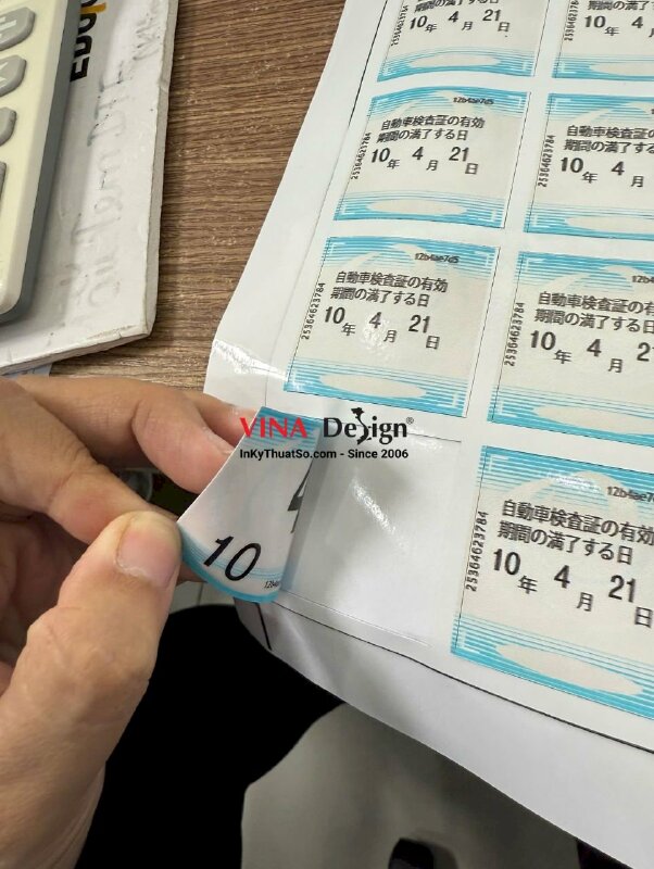 In tem nhãn 2 mặt dán bề mặt trong suốt như chai lọ thủy tinh, kính, mica trong - INKTS3762