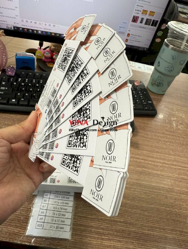 In tờ rơi quảng cáo kẹp lên kính xe hơi, tờ rơi tag gấp chủ đề Nail Spa, hàng gửi đi Mỹ - INKTS3777