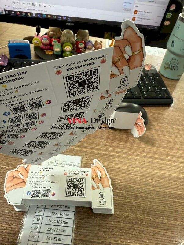 In tờ rơi quảng cáo kẹp lên kính xe hơi, tờ rơi tag gấp chủ đề Nail Spa, hàng gửi đi Mỹ - INKTS3777