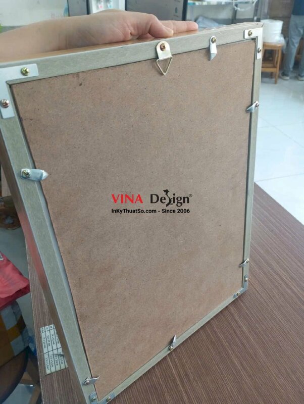 In tranh Lưỡng Hổ Tương Phùng, in canvas mực dầu mờ, đóng khung viền, mặt trước kính, mặt sau ốp ván - INKTS3711