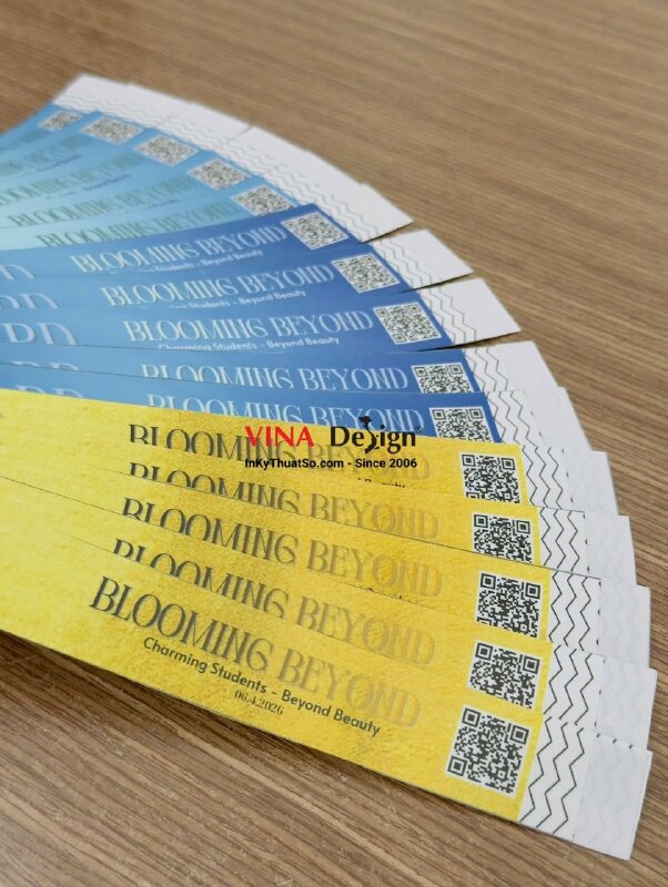 In vòng đeo tay sự kiện check in, in PP keo keo, cán mờ, cắt rời từng dây, đính keo ngay đầu dây - INKTS3727