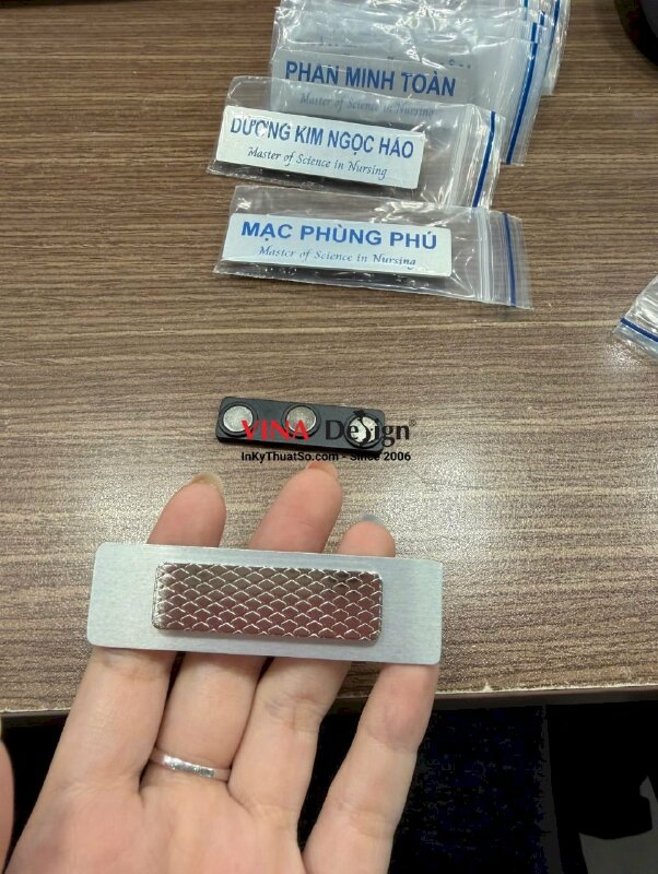 Làm bảng tên Inox xước in UV chức danh Master of Science in Nursing Thạc sĩ Khoa học Điều dưỡng (MSN) - INKTS3747