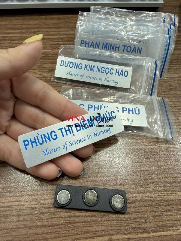 Làm bảng tên Inox xước in UV chức danh Master of Science in Nursing Thạc sĩ Khoa học Điều dưỡng (MSN) - INKTS3747