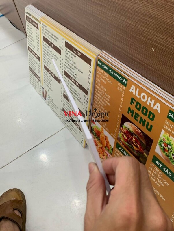 In menu quán ăn vặt, menu food, menu drink PP cán format dạng tấm cầm tay - INKTS1179