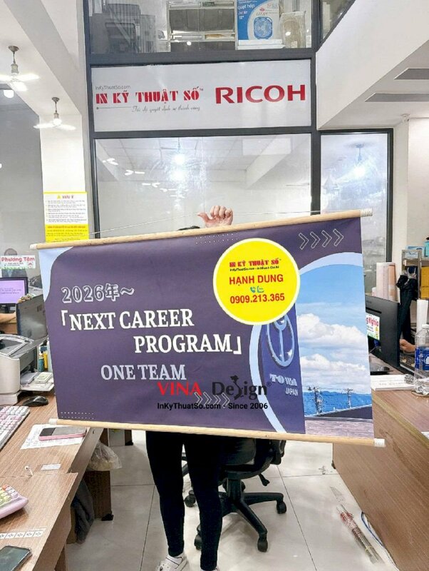 In poster banner Canvas mực dầu mờ, nẹp gỗ 2 đầu treo văn phòng công ty - INKTS3793