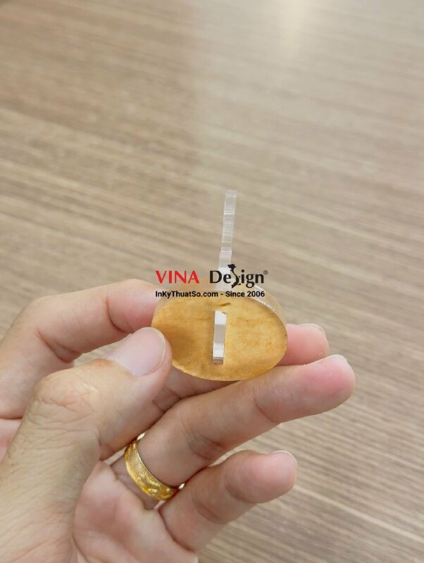 In standee mica trong hình linh vật hiến máu nhân đạo Việt Nam - INKTS3779
